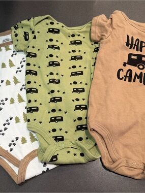 Unbranded Kids Green Camper Print One-Piece Bodysuit